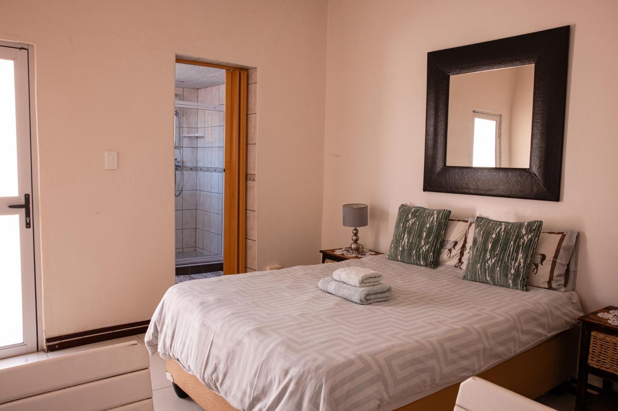 Emerald Bed&Breakfast Windhoek Extérieur photo
