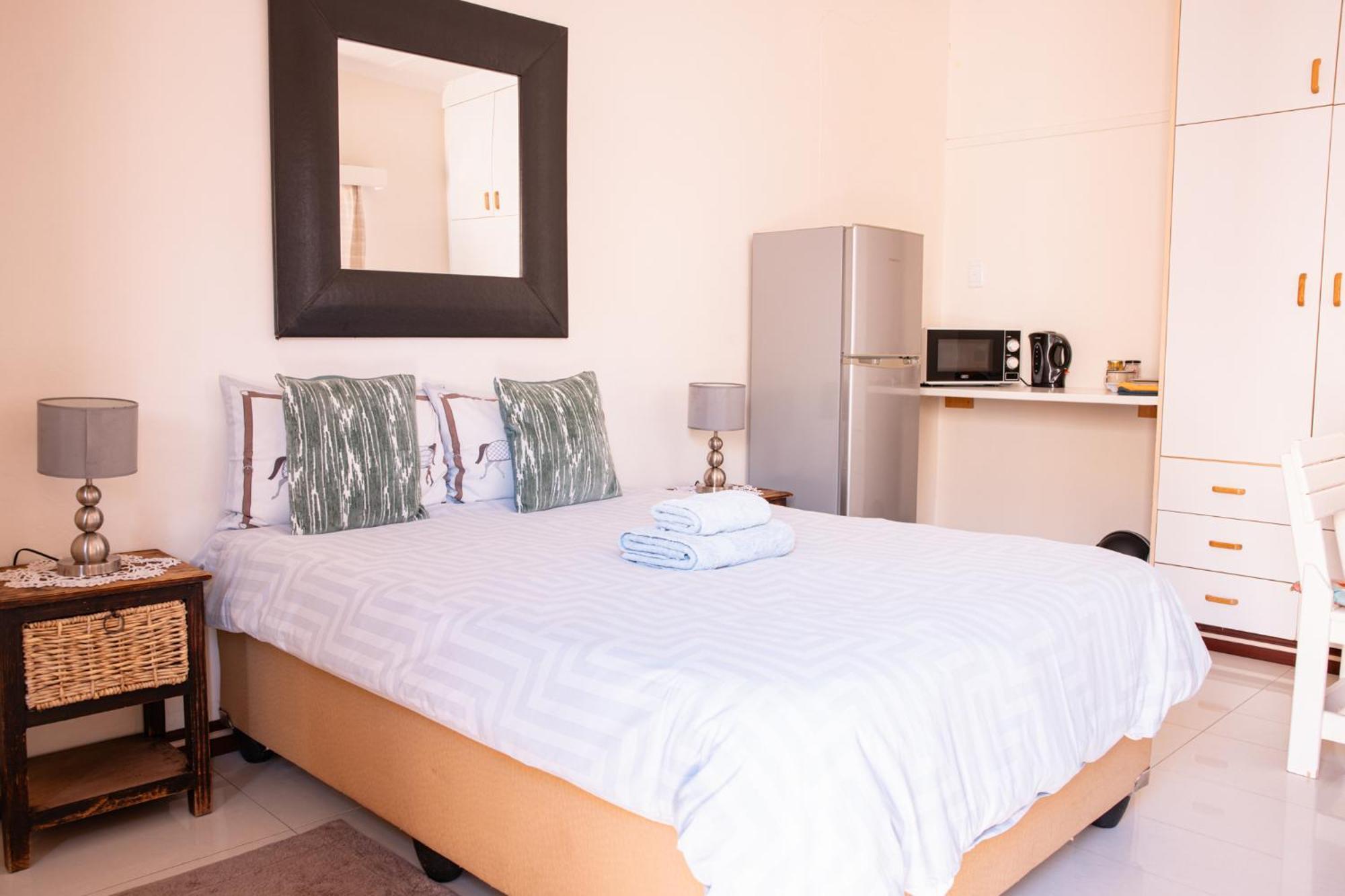 Emerald Bed&Breakfast Windhoek Extérieur photo