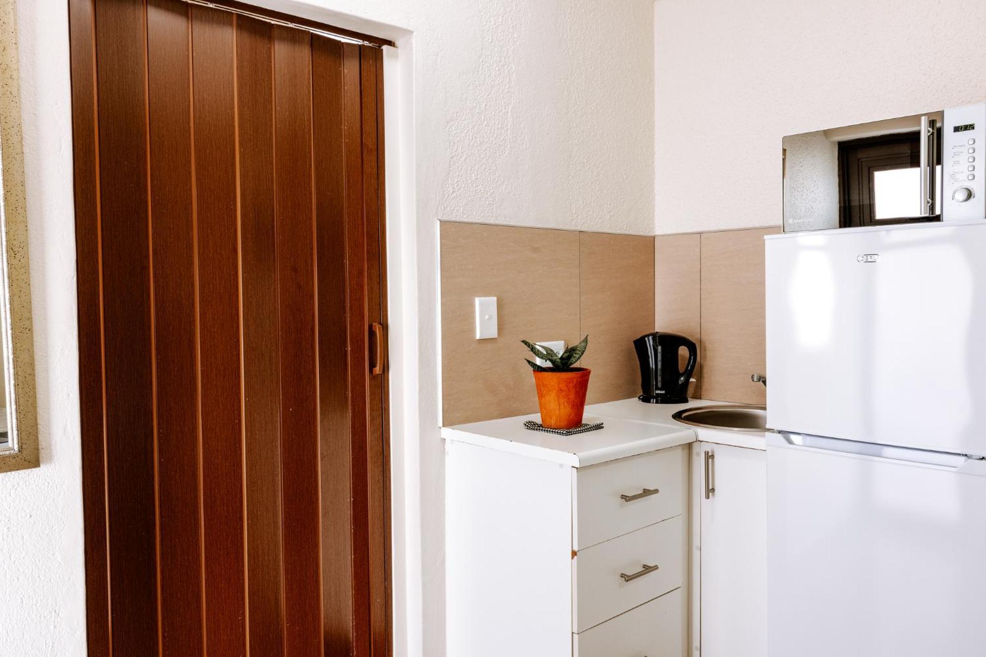 Emerald Bed&Breakfast Windhoek Extérieur photo